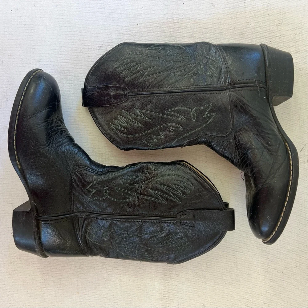 Old West black leather embroidered western boot